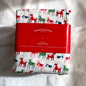 NWT full size cotton flannel sheet set with reindeer by Wondershop at Target.